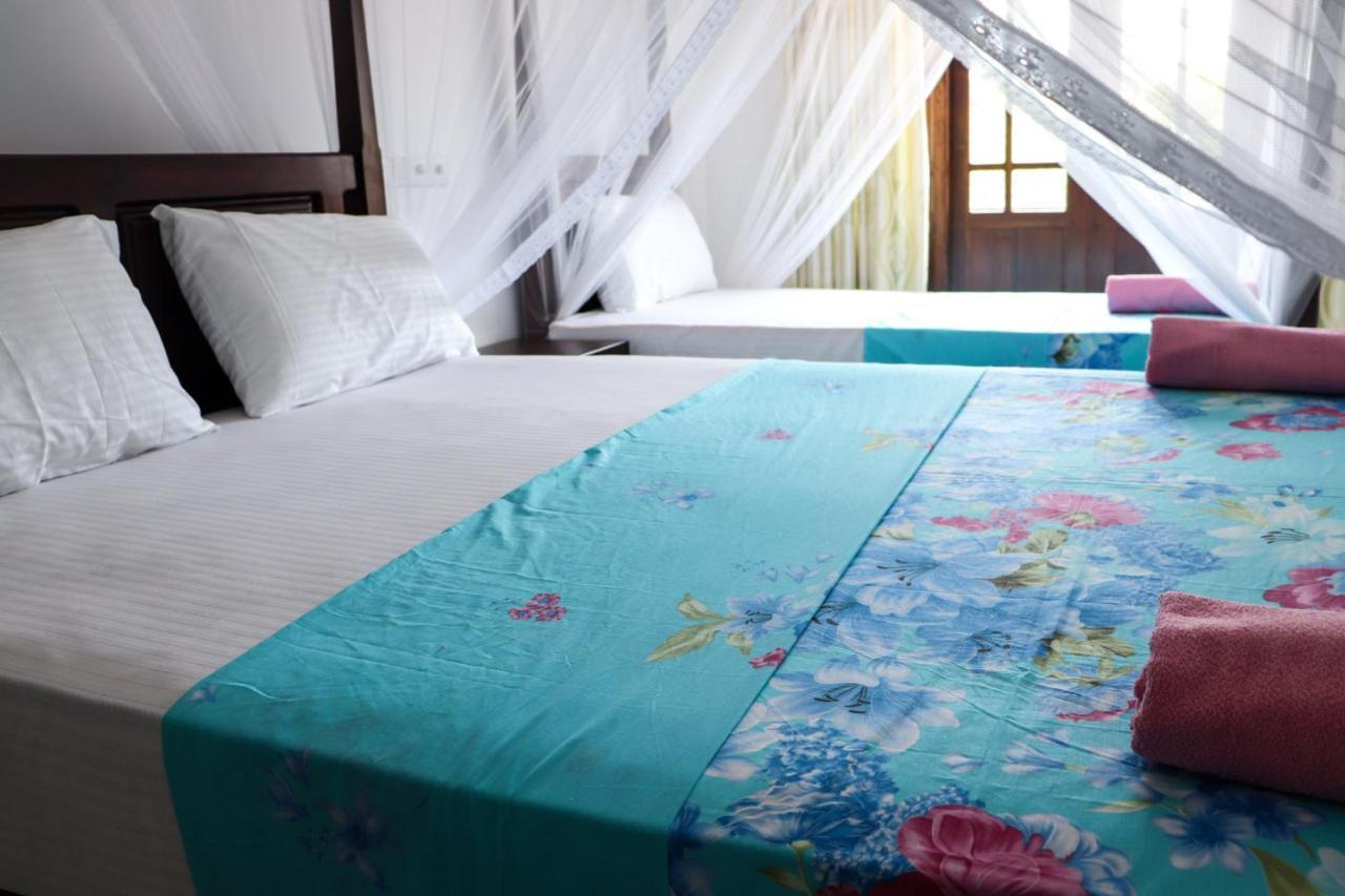 Sakura Calm Rest Bed and Breakfast Mirissa Buitenkant foto