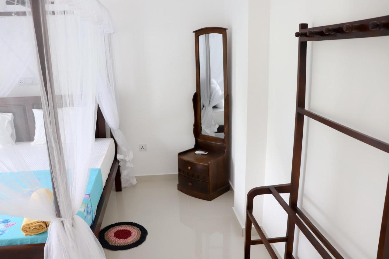 Sakura Calm Rest Bed and Breakfast Mirissa Buitenkant foto
