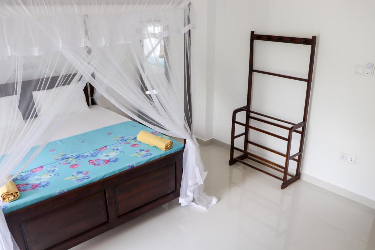 Sakura Calm Rest Bed and Breakfast Mirissa Buitenkant foto
