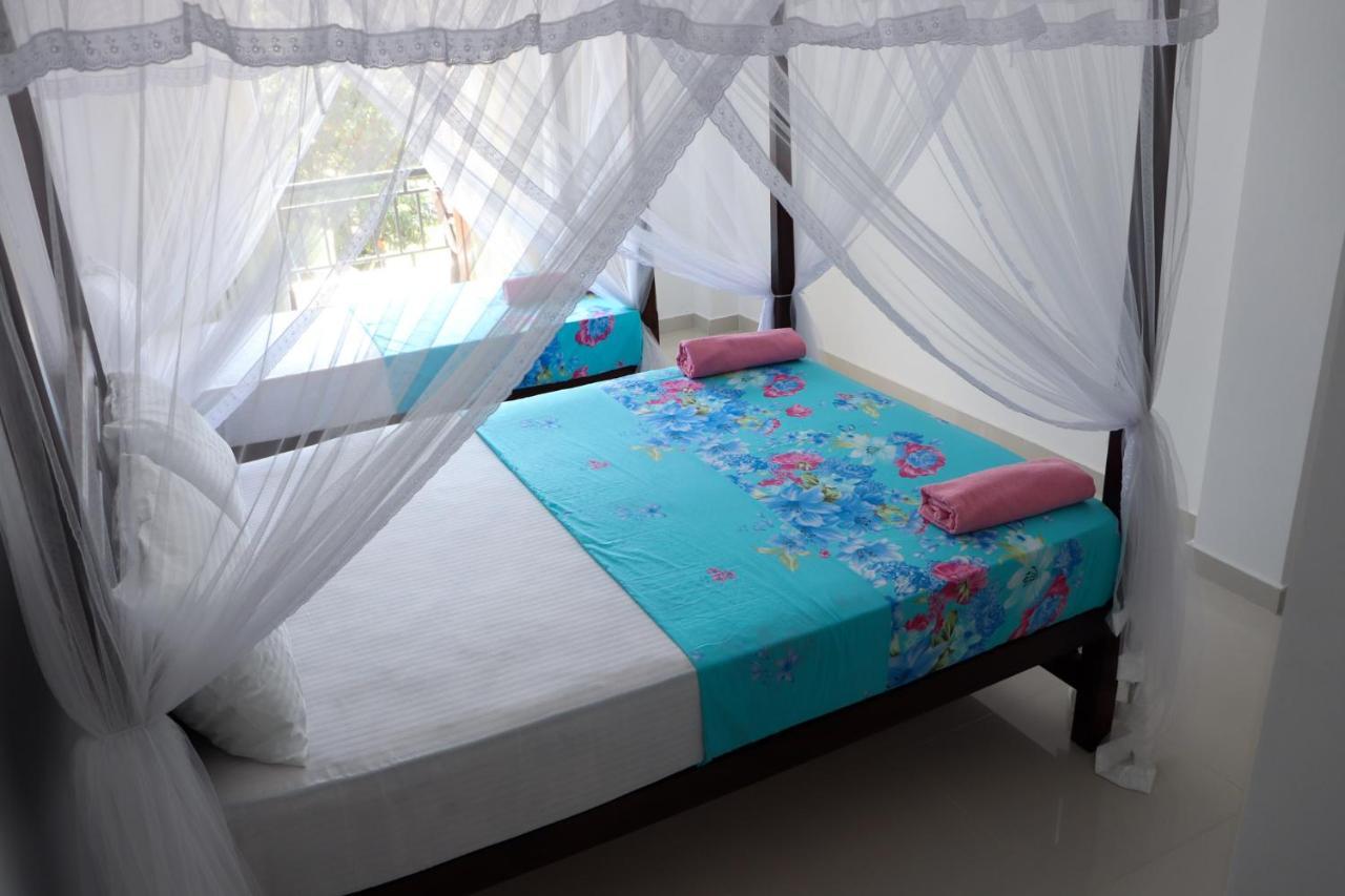 Sakura Calm Rest Bed and Breakfast Mirissa Buitenkant foto