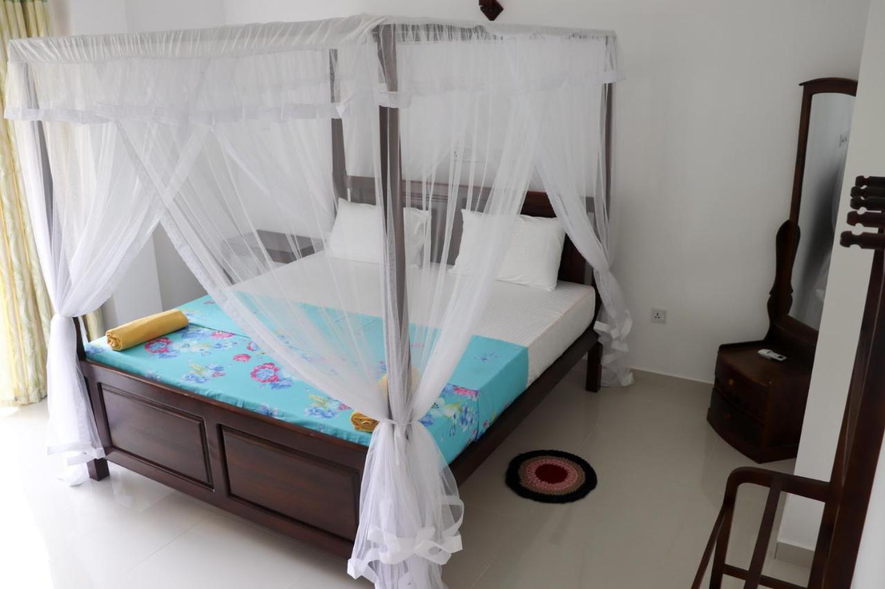 Sakura Calm Rest Bed and Breakfast Mirissa Buitenkant foto